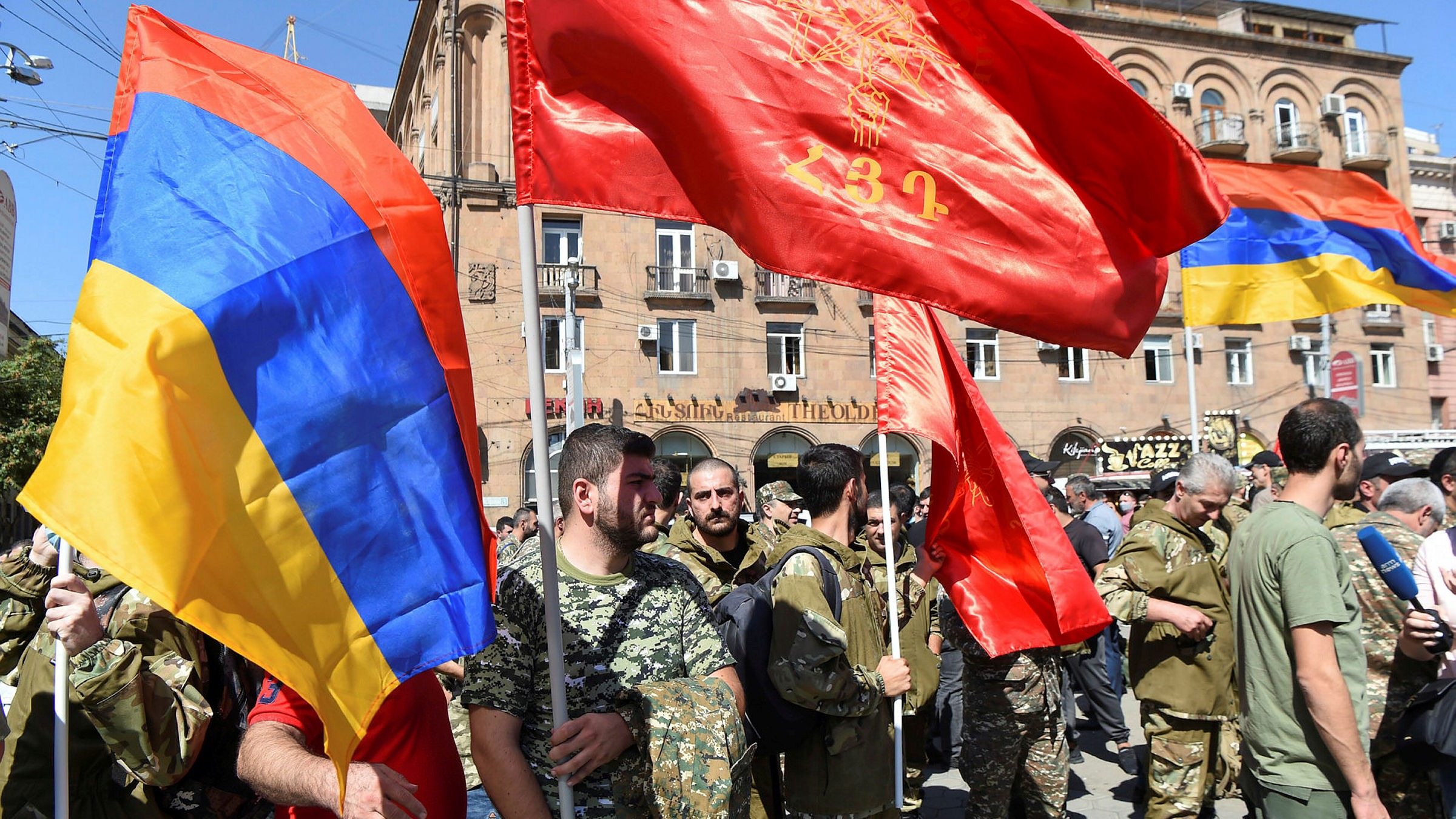 La guerra tra l'Armenia e l'Azerbaigian diventa più sanguinosa - Pierre  Haski - Internazionale